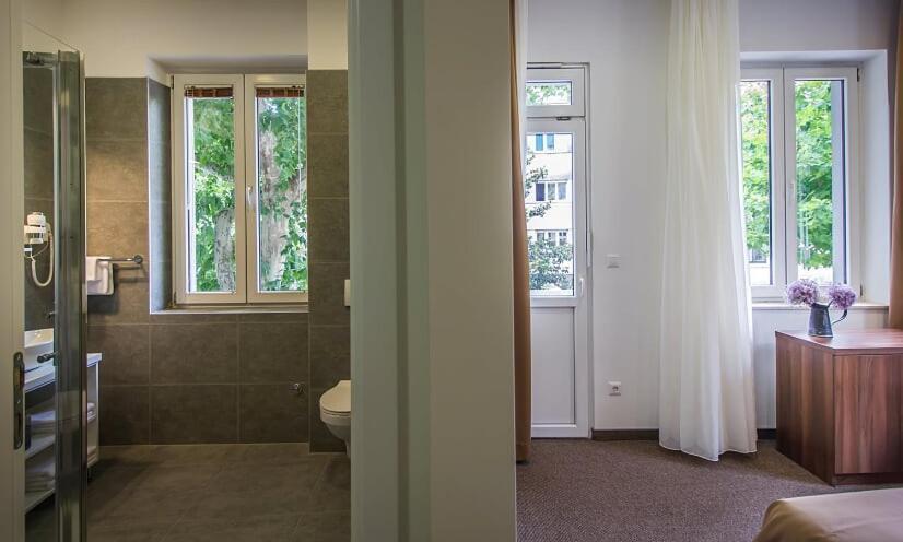 Central Luxury Rooms Омиш Экстерьер фото