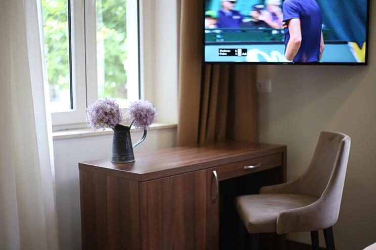 Central Luxury Rooms Омиш Экстерьер фото